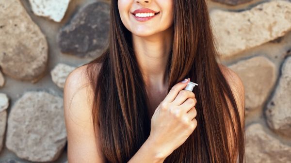 Top Methoden der Lana Brasiles für frizzfreies Haar mit Kokosnuss